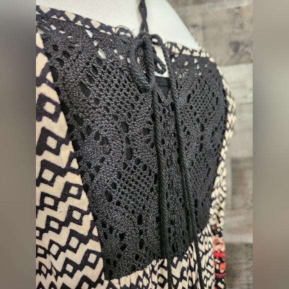 Patterned Crotche Boho Dress - Picture 4 of 8